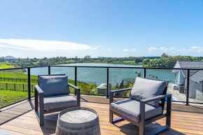 Omokoroa Beach Family Home